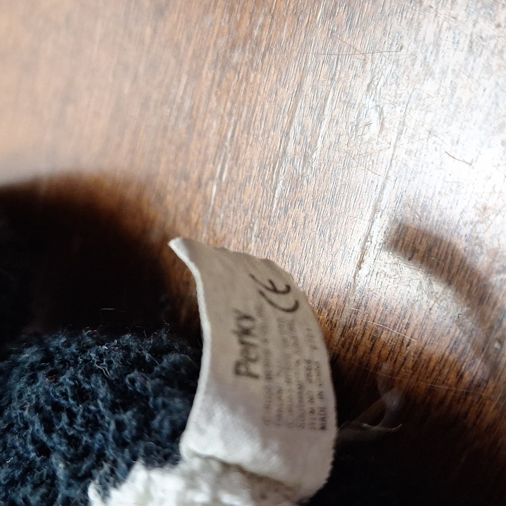 Russ Berries Perky, Terry Penguin Beanie Baby 90s Vintage - Picture 2 of 7